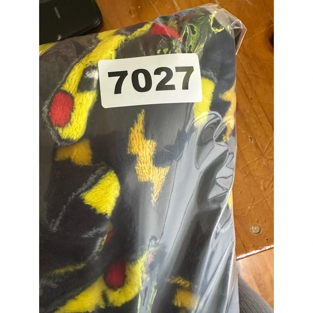 Pokemon‎ Robe Kids 8 Black Pikachu All Over Print Fleece Bathrobe PK259BRDWM